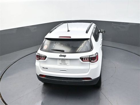 New 2026 Jeep Compass Latitude image 14