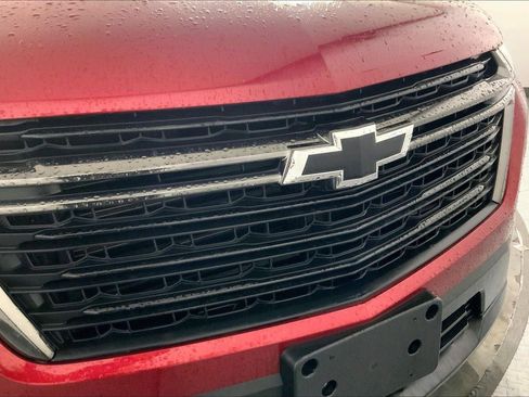 Used 2023 Chevrolet Traverse LT w/ Midnight/Sport Edition image 32