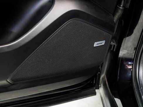 Used 2021 Porsche Cayenne Turbo image 48