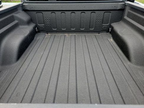 Certified 2025 Jeep Gladiator Mojave w/ Safety Group AWD/4WD image 10