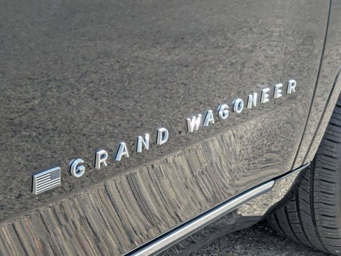 Used 2024 Jeep Grand Wagoneer L 4WD image 46