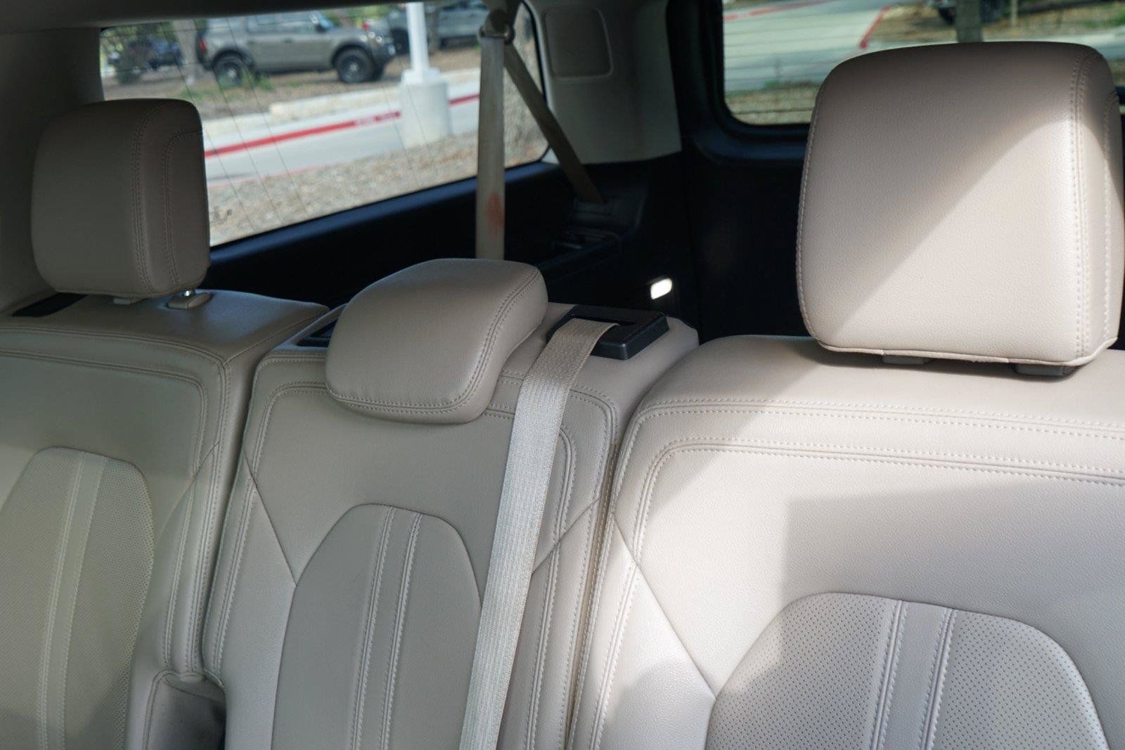 Used 2024 Ford Expedition Max Limited AWD/4WD image 23