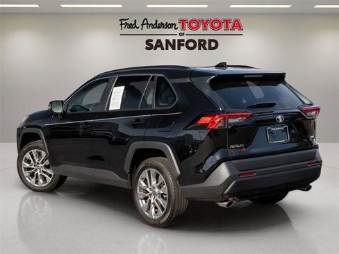 Used 2024 Toyota RAV4 XLE Premium image 4