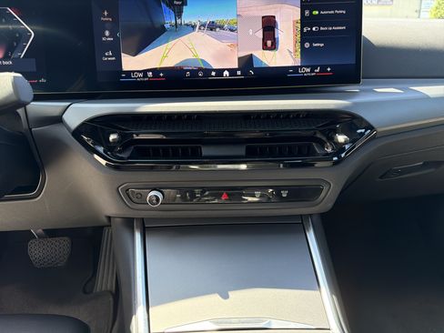 Used 2025 BMW 230i Coupe RWD image 31