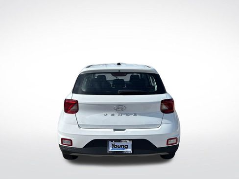 New 2026 Hyundai Venue SE FWD image 5