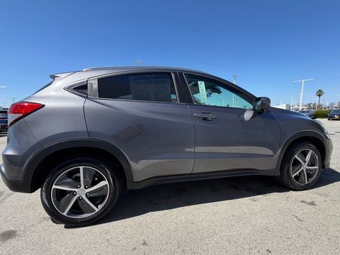Used 2022 Honda HR-V EX image 7