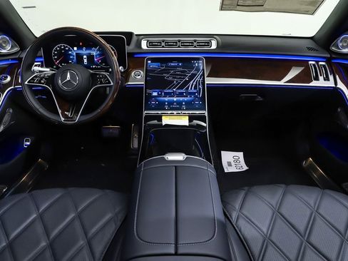 New 2026 Mercedes-Benz Maybach S 580 4MATIC image 6