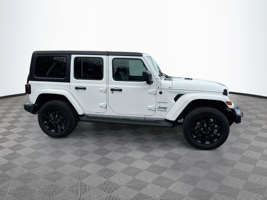 Certified 2022 Jeep Wrangler Unlimited Sahara w/ Cold Weather Group AWD/4WD image 5
