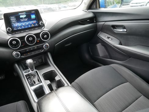 Certified 2024 Nissan Sentra SV FWD image 11