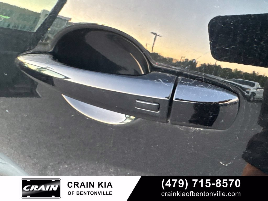 Used 2021 Nissan Rogue SV FWD image 25