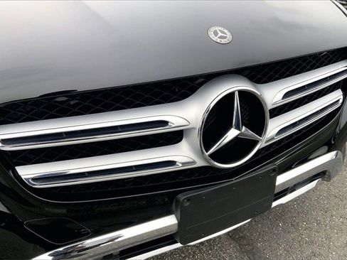 Used 2018 Mercedes-Benz GLC 300 4MATIC image 27