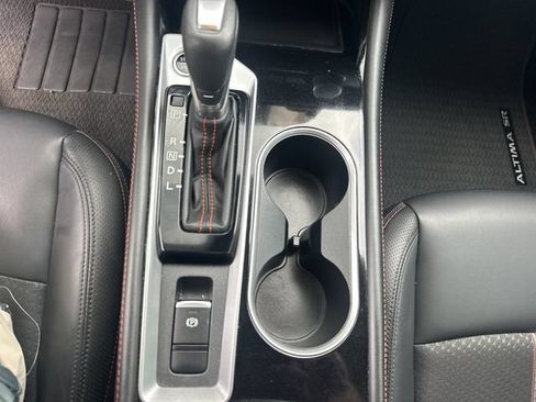Used 2024 Nissan Altima 2.5 SR AWD/4WD image 23