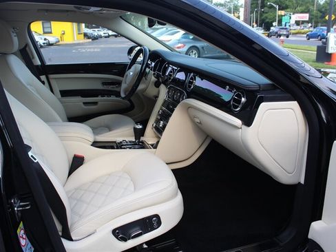 Used 2013 Bentley Mulsanne RWD image 22