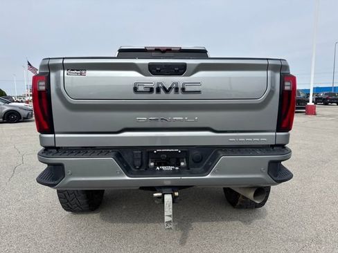 Used 2024 GMC Sierra 2500 Denali Ultimate image 5