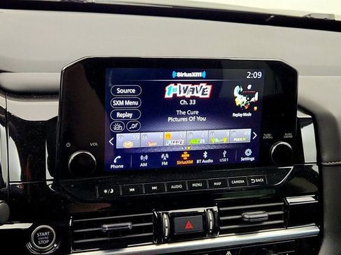 Used 2023 Nissan Pathfinder SL w/ SL Premium Package AWD/4WD image 18
