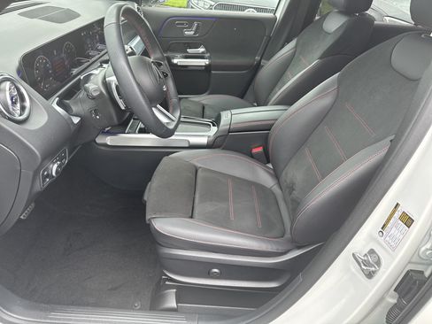 Certified 2025 Mercedes-Benz GLB 250 4MATIC image 16