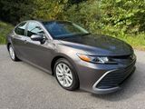 Used 2023 Toyota Camry LE image 4