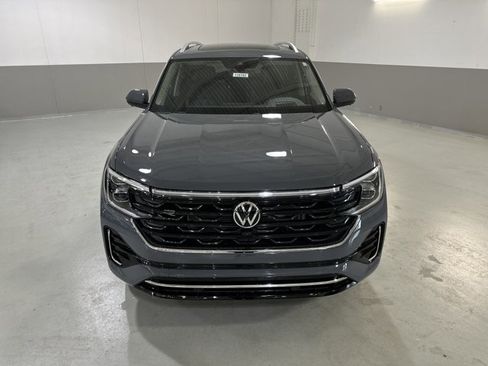 New 2026 Volkswagen Atlas SEL Premium R-Line AWD/4WD image 3