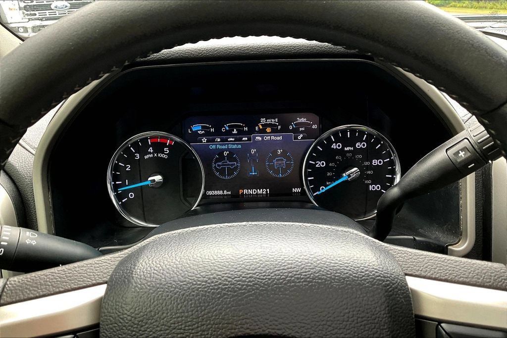 Certified 2019 Ford F250 Lariat w/ Lariat Value Package AWD/4WD image 18
