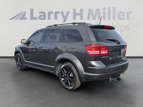 Used 2020 Dodge Journey SE w/ Blacktop Package image 3