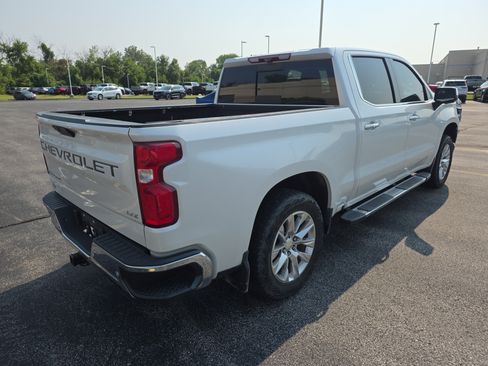 Used 2020 Chevrolet Silverado 1500 LTZ w/ LTZ Premium Package AWD/4WD image 4