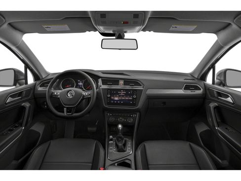 Used 2020 Volkswagen Tiguan SE w/ Panoramic Sunroof Package AWD/4WD image 5