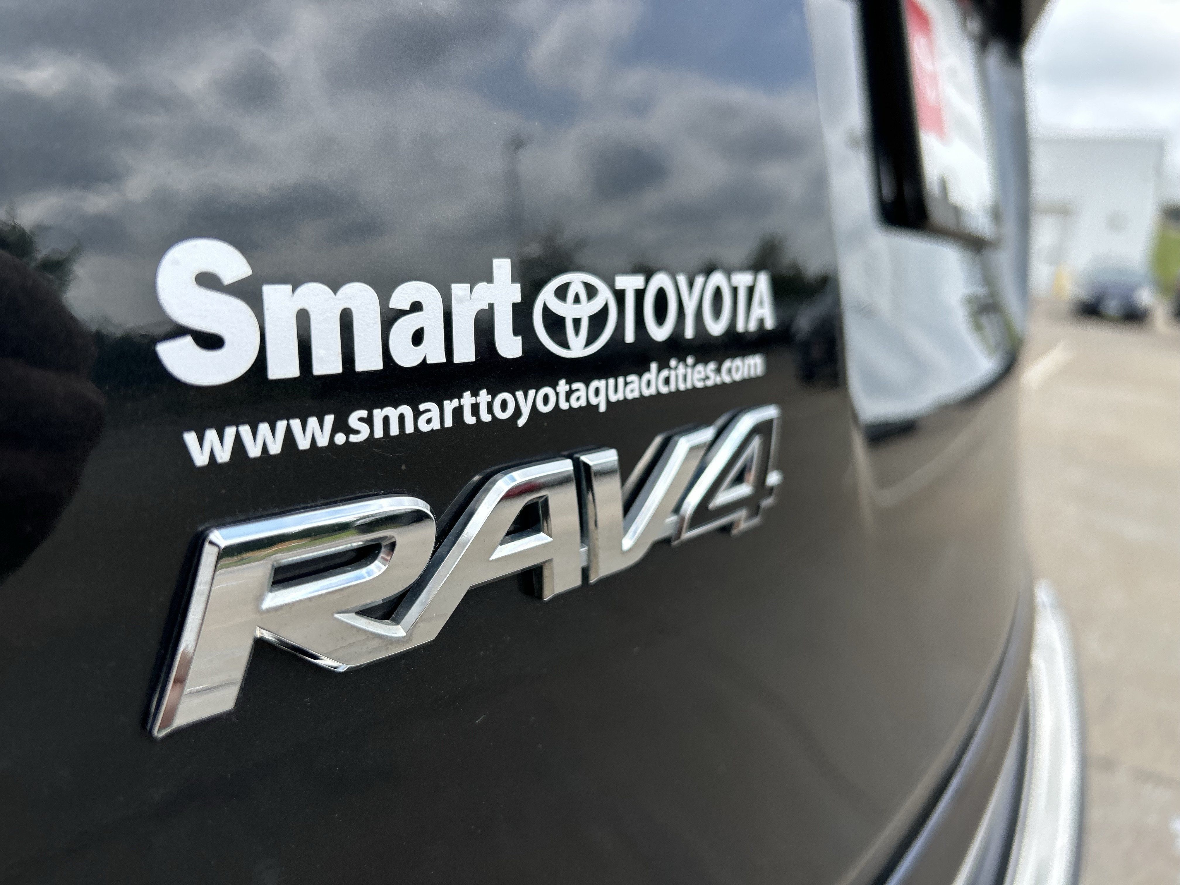Used 2018 Toyota RAV4 Limited w/ Advanced Technology Package AWD/4WD image 24