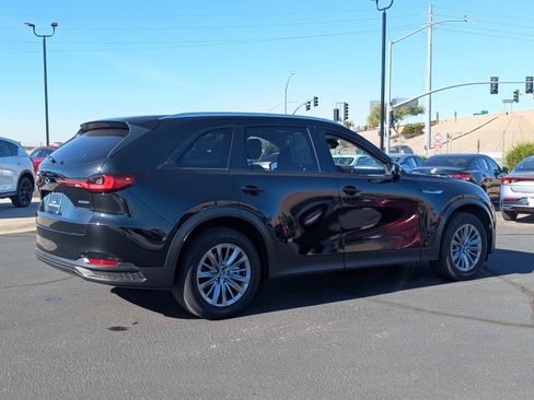 Certified 2025 MAZDA CX-90 3.3 Turbo w/ Preferred Package image 6