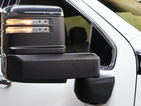 Used 2024 GMC Sierra 2500 Denali w/ Denali Reserve Package image 8