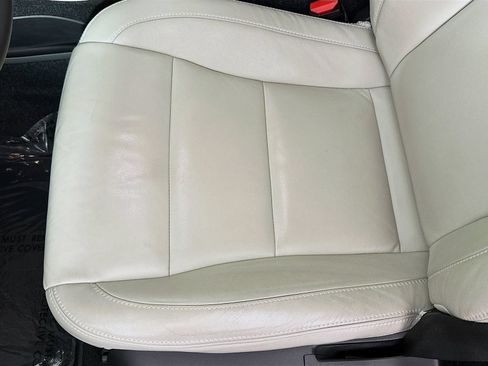 Used 2019 Volvo XC40 T5 Momentum AWD/4WD image 20