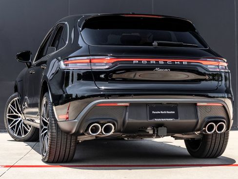 New 2026 Porsche Macan AWD/4WD image 3