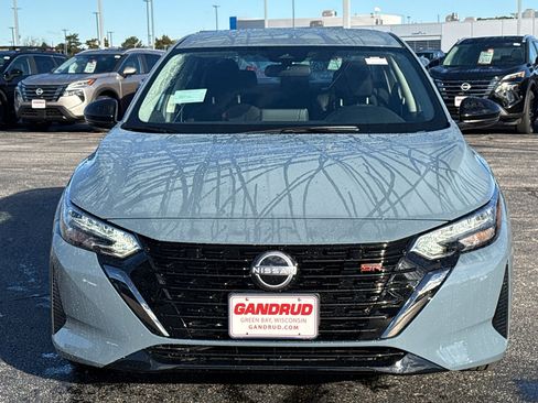 New 2025 Nissan Sentra SR image 4