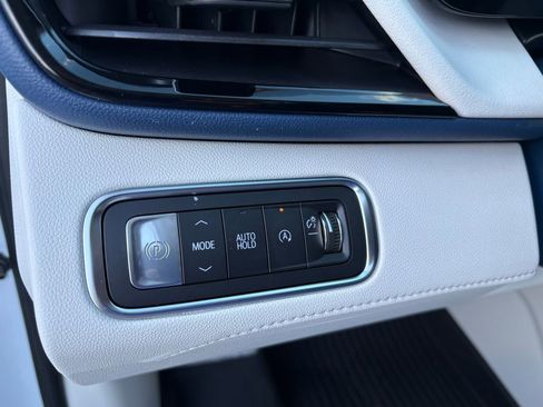 New 2026 Buick Enclave Avenir w/ Super Cruise Package image 19