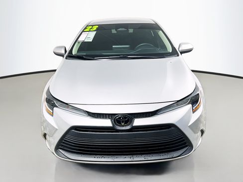 Used 2023 Toyota Corolla LE FWD image 11