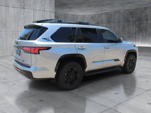 Used 2026 Toyota Sequoia Platinum w/ TRD Off-Road Package AWD/4WD image 7