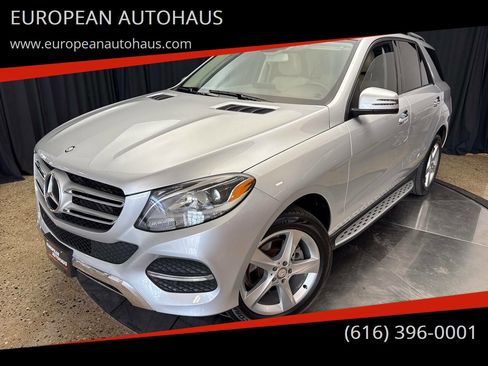 Used 2016 Mercedes-Benz GLE 350 4MATIC image 2