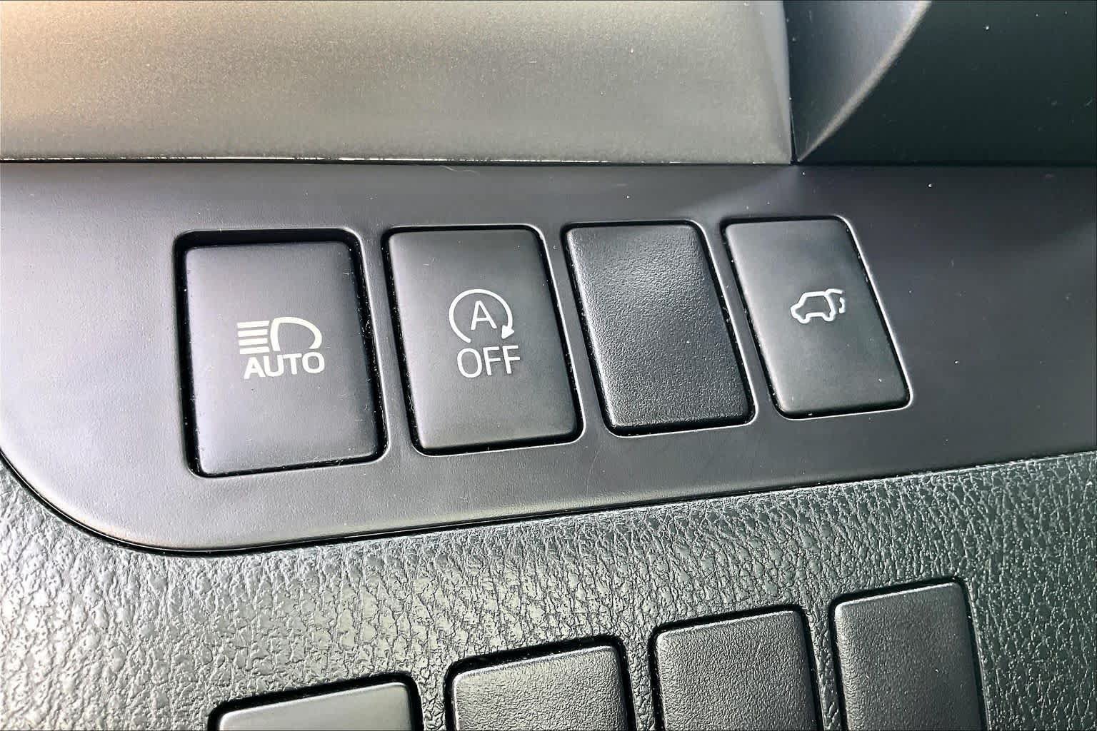Used 2017 Toyota Highlander XLE FWD image 31