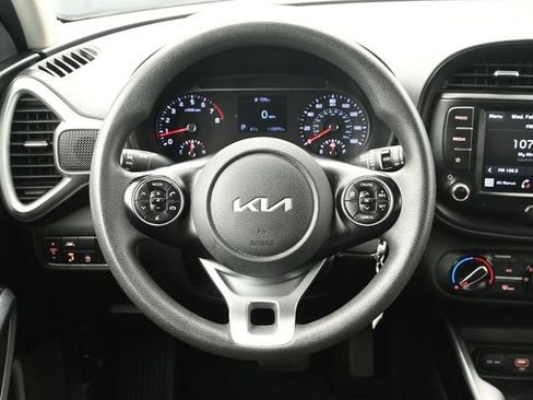 Used 2022 Kia Soul LX w/ Technology Package image 22