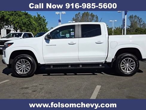 Used 2024 Chevrolet Colorado LT w/ LT Convenience Package image 7