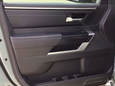 Used 2025 Toyota Sequoia Platinum image 23