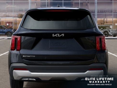 New 2026 Kia Sorento LX FWD image 14