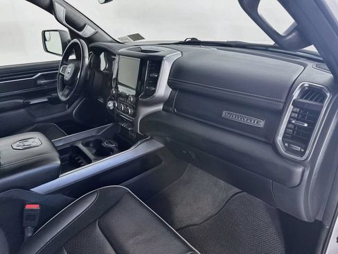 Used 2024 RAM 1500 Laramie AWD/4WD image 31