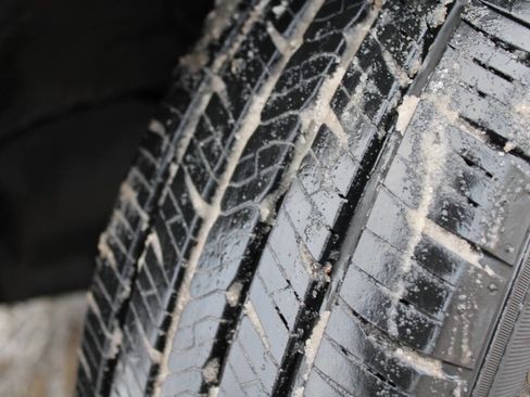 Used 2001 Chevrolet Prizm w/ Preferred Equipment Group 3 image 16