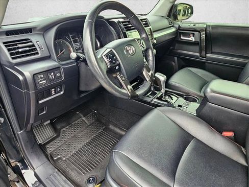 Used 2023 Toyota 4Runner TRD Off-Road Premium w/ Moonroof Package AWD/4WD image 10