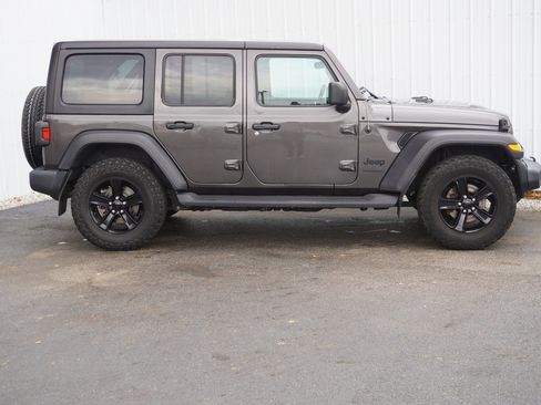 Used 2021 Jeep Wrangler Unlimited Sport image 2