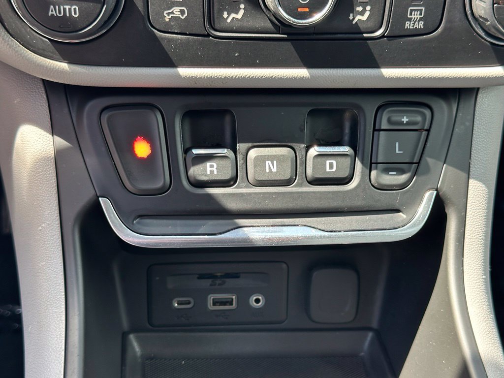 Used 2020 GMC Terrain SLT w/ Preferred Package FWD image 29