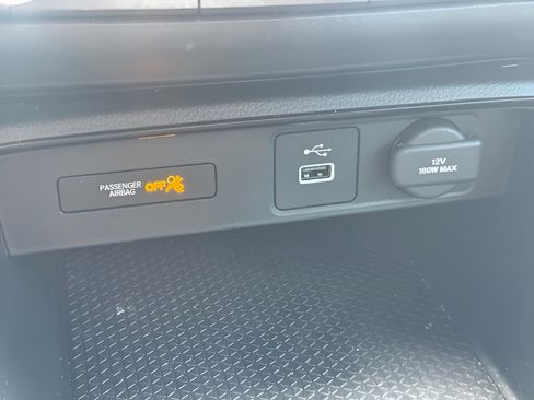 Used 2024 Honda CR-V LX image 29
