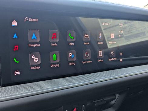 New 2025 Porsche Cayenne E-Hybrid image 17