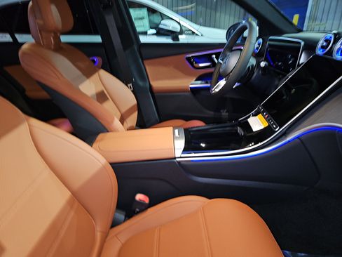 New 2026 Mercedes-Benz GLC 300 image 10