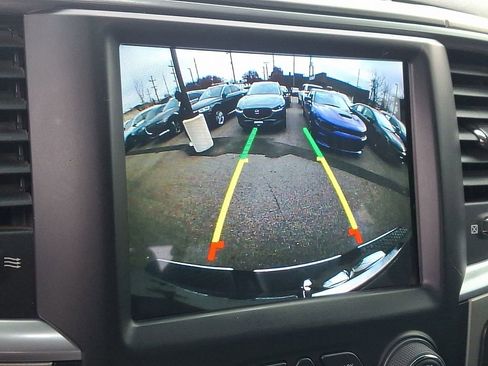 Used 2018 RAM 1500 Big Horn image 18